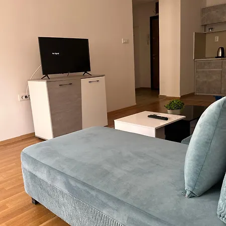 Lucy Apartment